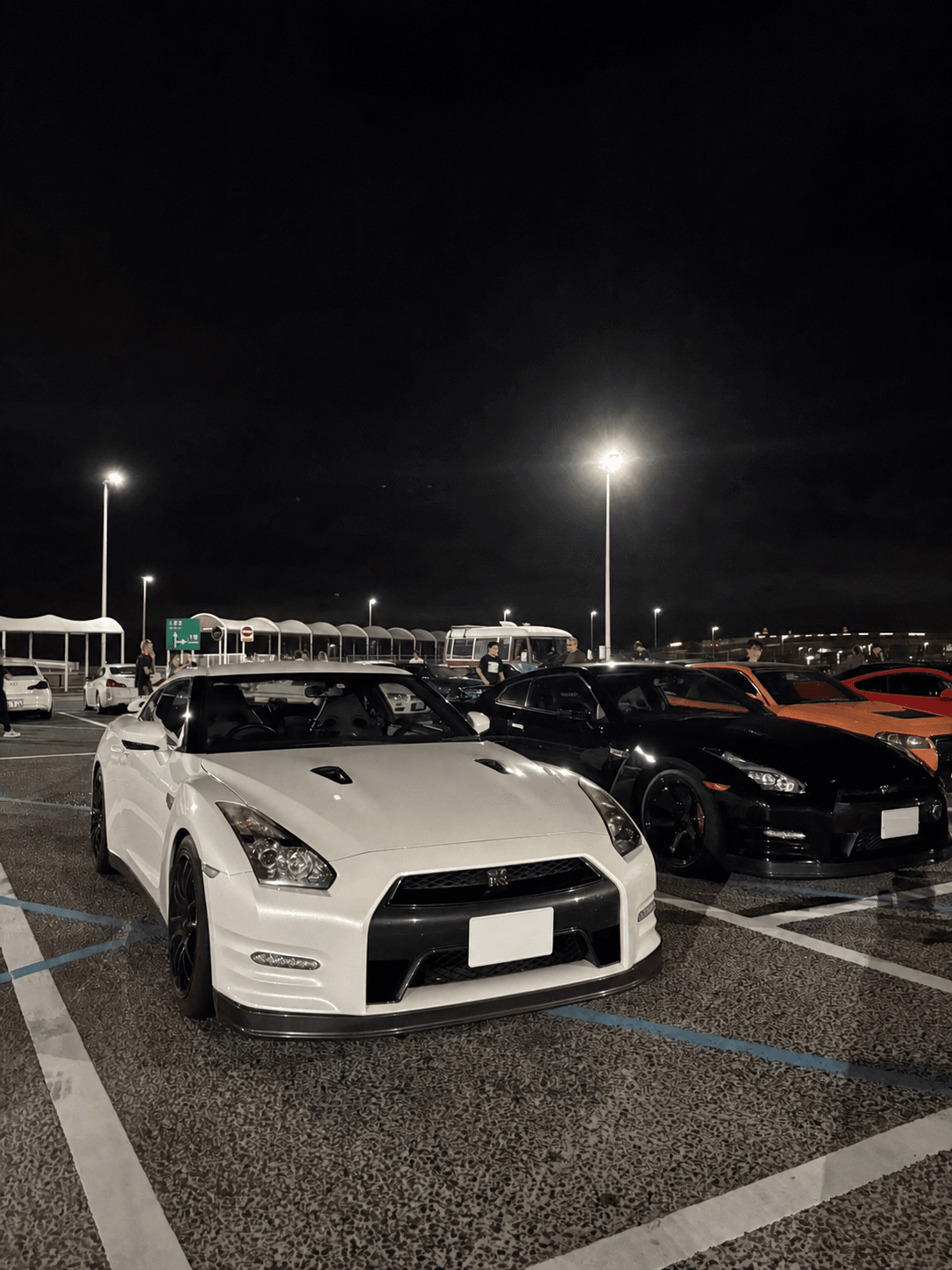 Tokyo Car Society Nissan GT-R at Daikoku Parking Area
